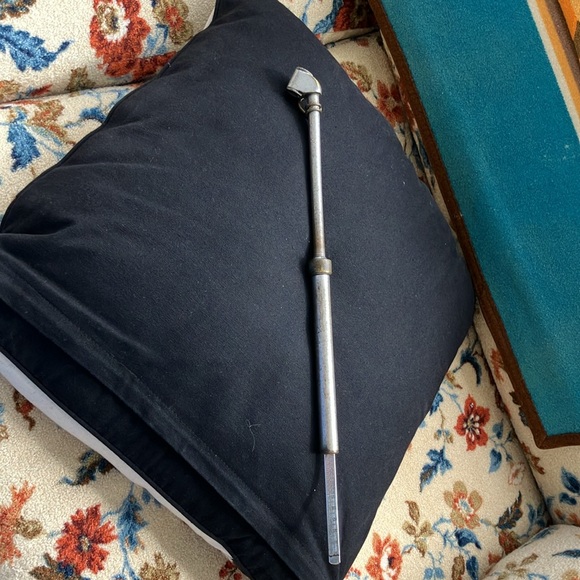 ANTIQUE TIRE GAUGE  SHRADER & SON SERVICE TIRE GAUGE - Picture 11 of 17